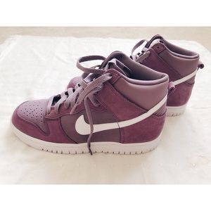 Nike Dunk High Purple